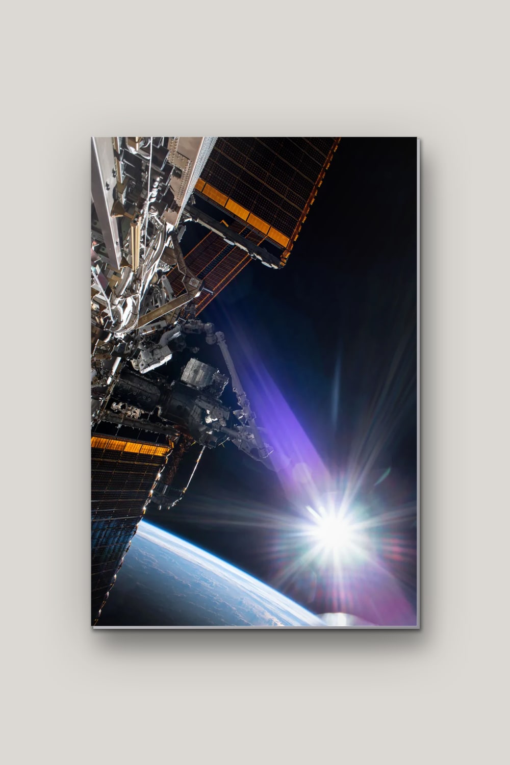 Lever de Soleil en Orbite, poster en métal sur fond uni